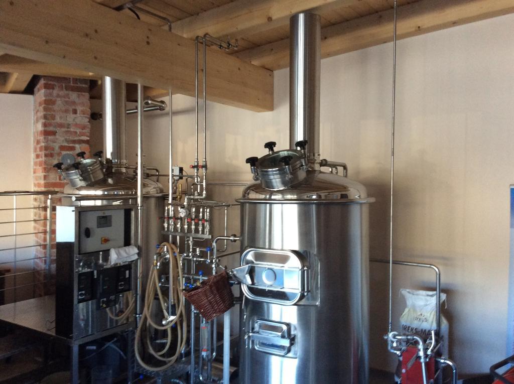 שטיינאך Ankerbraeu Ferienwohnungen Brauerei Bierbad מראה חיצוני תמונה