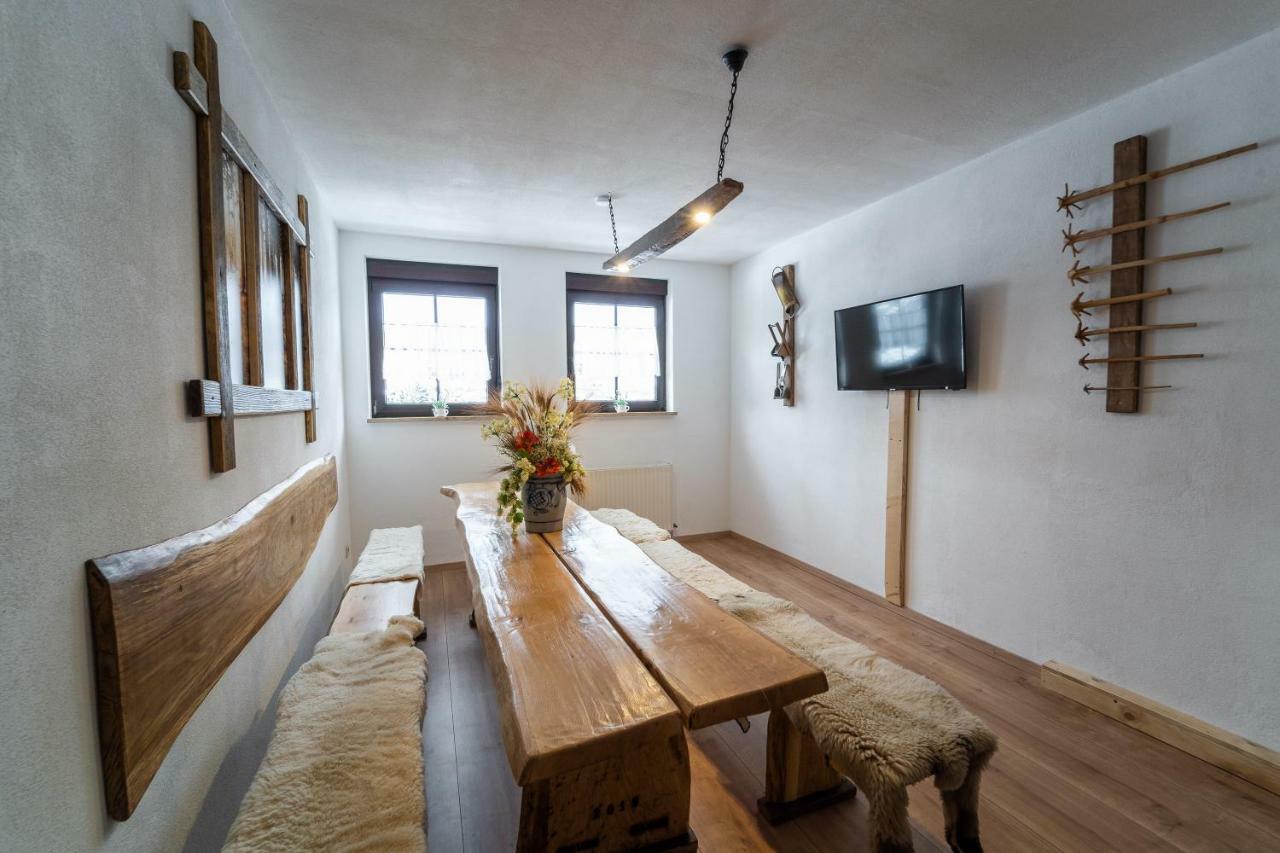 שטיינאך Ankerbraeu Ferienwohnungen Brauerei Bierbad מראה חיצוני תמונה