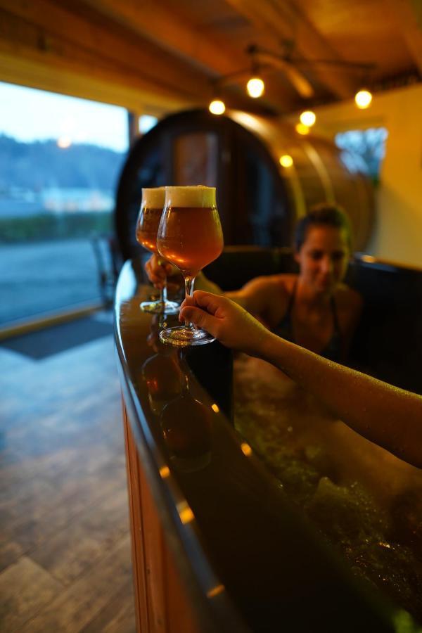 שטיינאך Ankerbraeu Ferienwohnungen Brauerei Bierbad מראה חיצוני תמונה